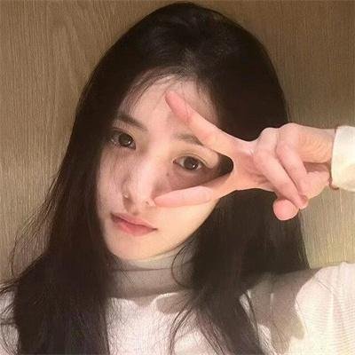 《大象女王》海报