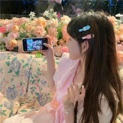 《加州玩偶》海报