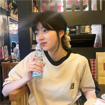 《傻妹从军》海报